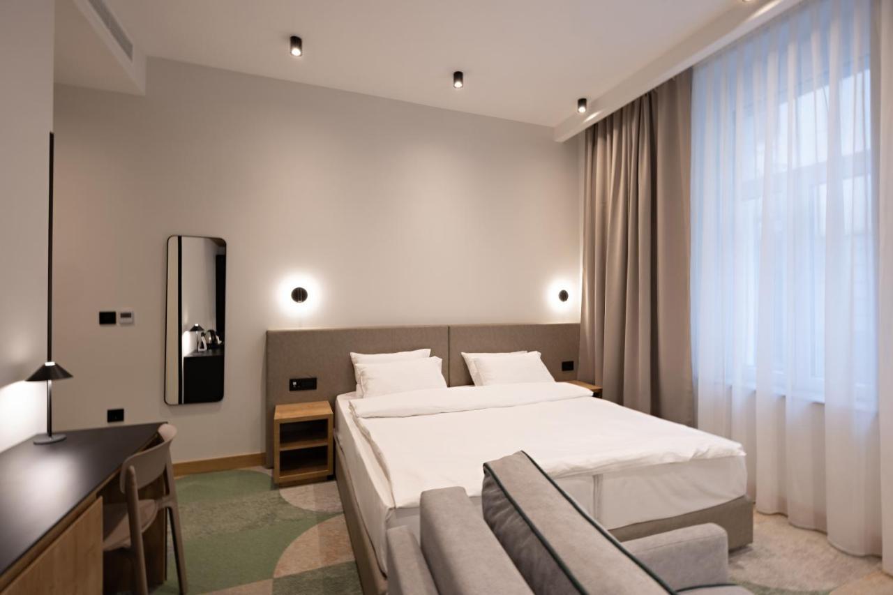 Hop Inn Rooms & Suites เบลเกรด ภายนอก รูปภาพ