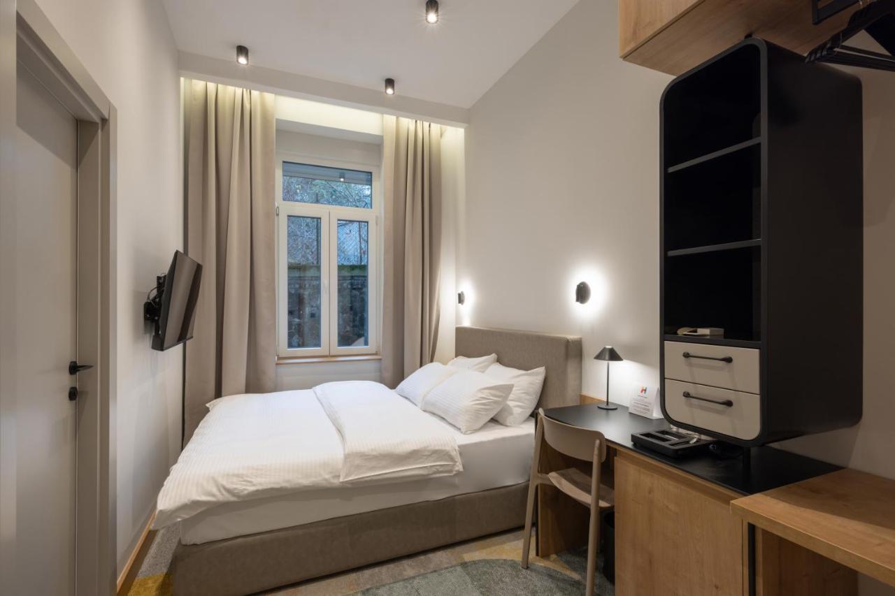 Hop Inn Rooms & Suites เบลเกรด ภายนอก รูปภาพ