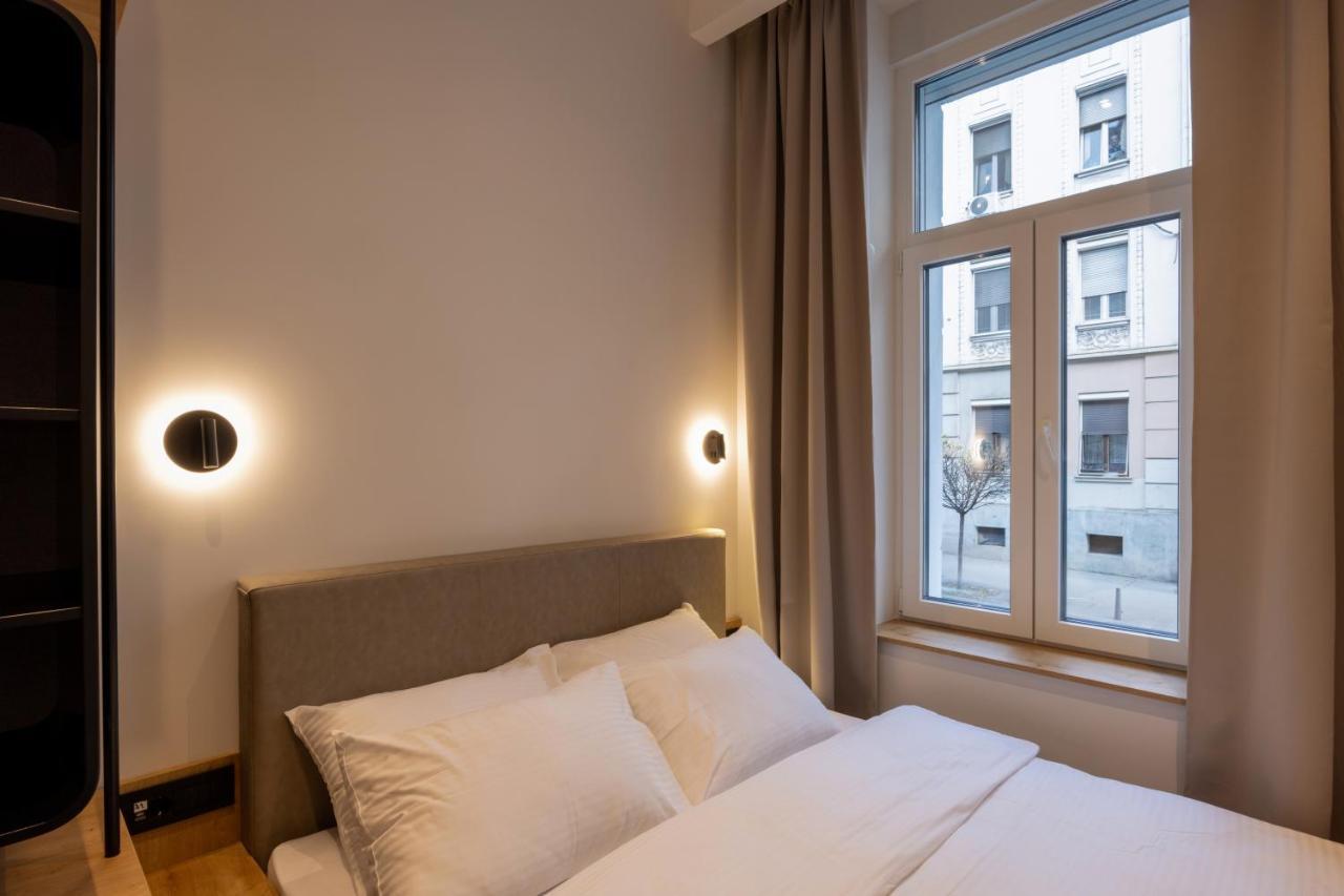 Hop Inn Rooms & Suites เบลเกรด ภายนอก รูปภาพ