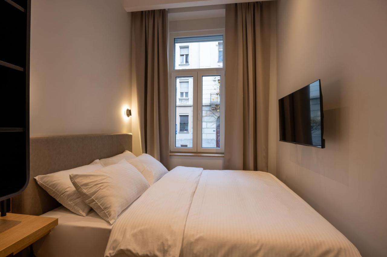 Hop Inn Rooms & Suites เบลเกรด ภายนอก รูปภาพ