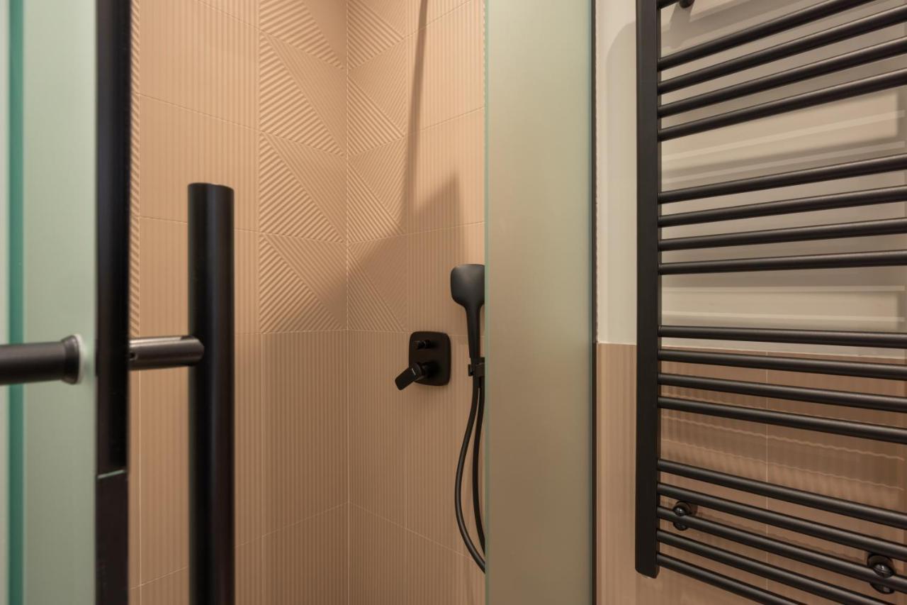 Hop Inn Rooms & Suites เบลเกรด ภายนอก รูปภาพ