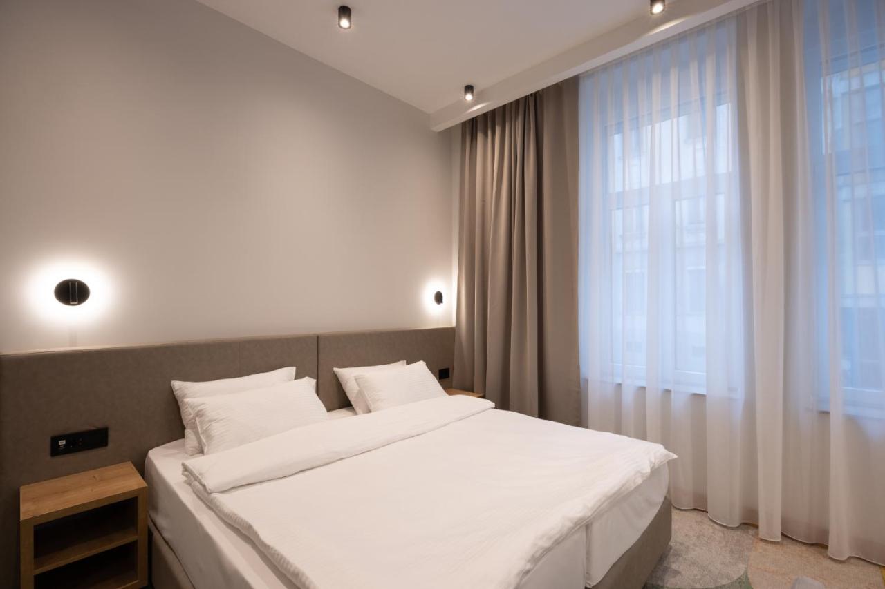 Hop Inn Rooms & Suites เบลเกรด ภายนอก รูปภาพ