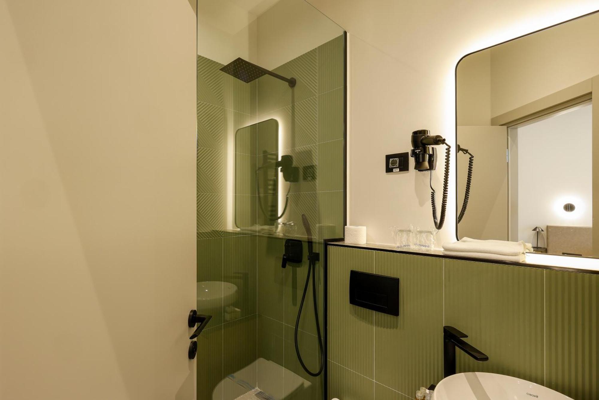Hop Inn Rooms & Suites เบลเกรด ภายนอก รูปภาพ