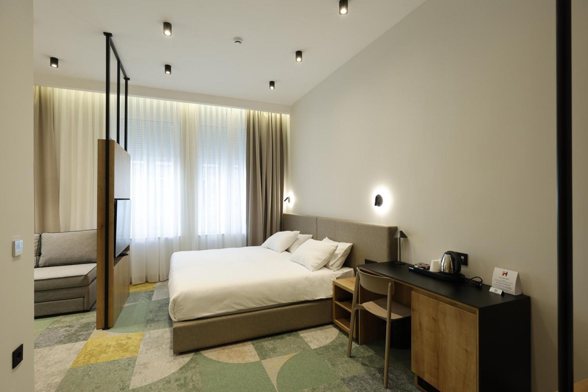 Hop Inn Rooms & Suites เบลเกรด ภายนอก รูปภาพ